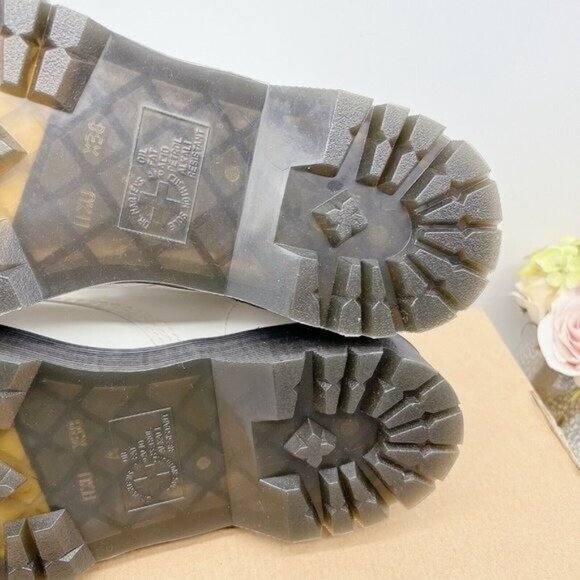 Dr. Martens 1460 Lace Up 8-Eye Combat Boots White Smooth Leather Womens US 6 - Picture 11 of 12